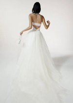 Vera Wang | Fidelina Sample Wedding Gown