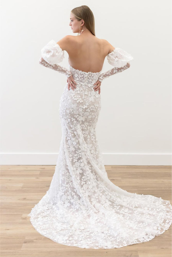 Watters | Cecilia Sample Wedding Gown