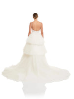 Chosen by Kyha | Jagger Sample Wedding Gown