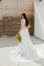 A-line lace chiffon wedding dress