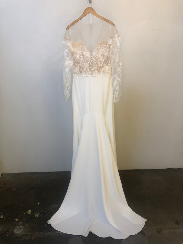 Daalarna Couture | MRR361 Sample Wedding Gown