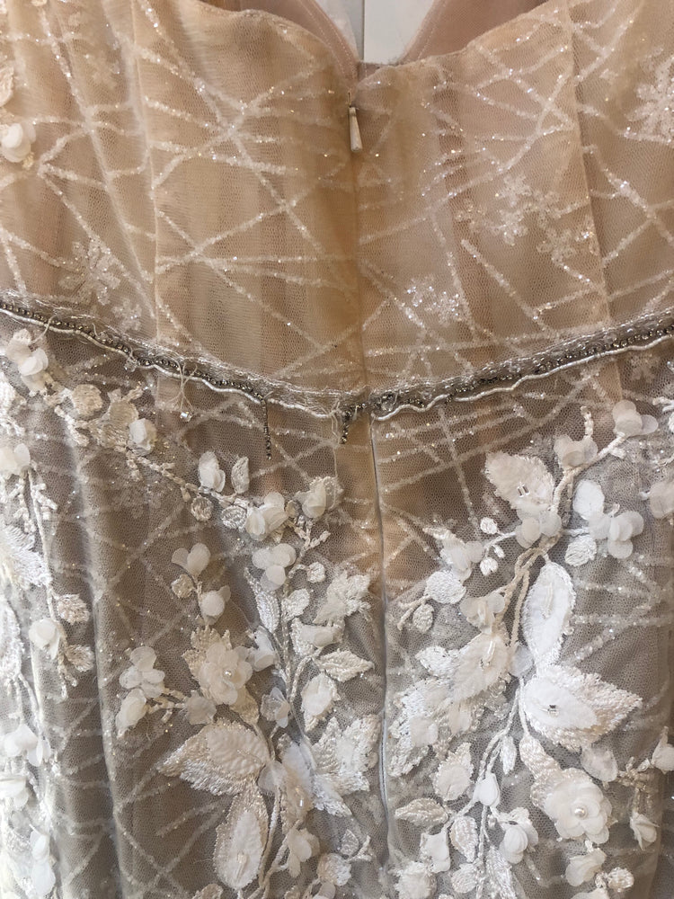 Zavana Couture | ZC313 Sample Wedding Gown
