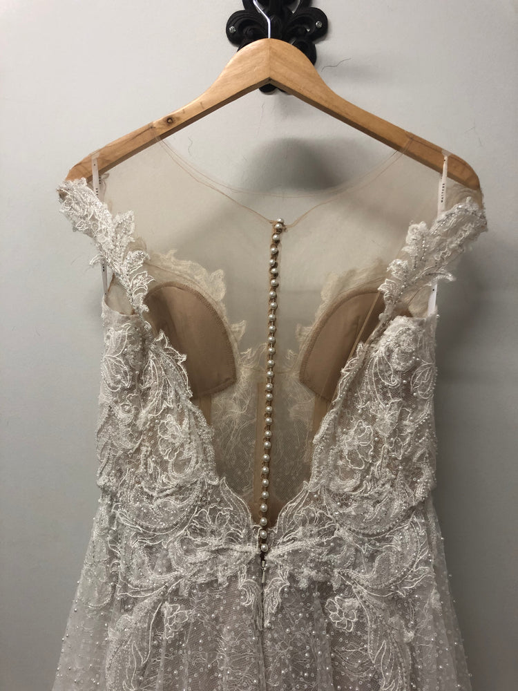 Watters | Marjaan Sample Wedding Gown