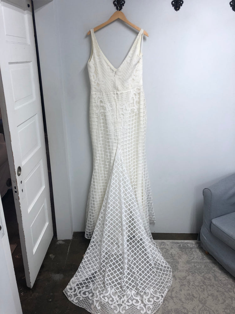 Karen Willis Holmes | Bobby Sample Wedding Gown