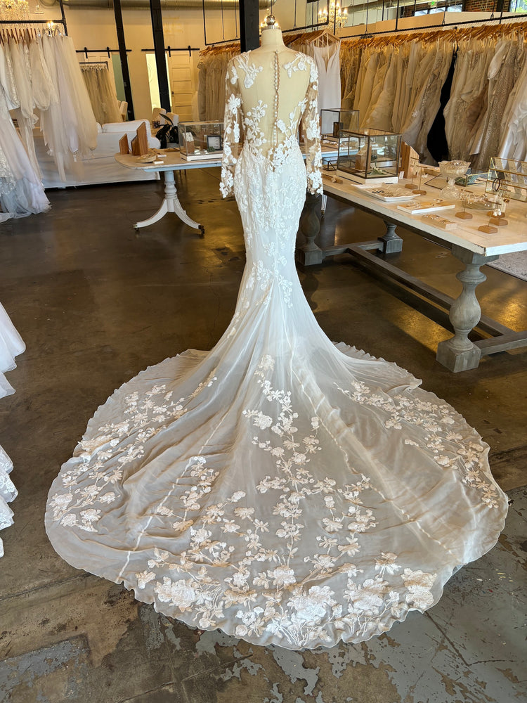 Pronovias | Rocio Sample Wedding Gown