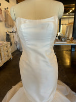 Sweetheart Neckline on Elegant Wedding Dress