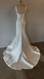 Karen Willis Holmes | Blake/Prea Sample Wedding Gown