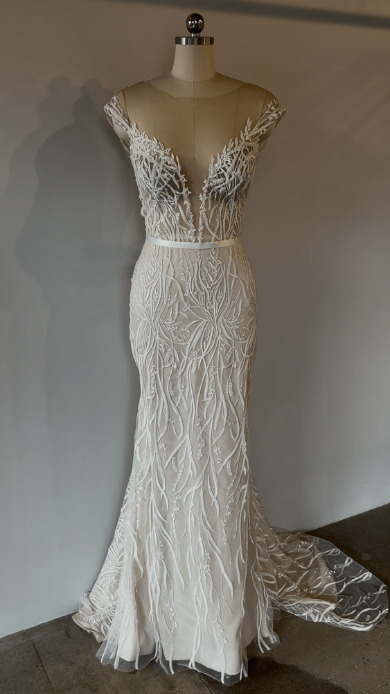 Daalarna | TML643 Sample Wedding Gown