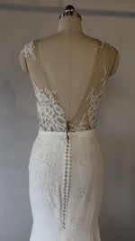 Pronovias | Vicenta Sample Wedding Gown