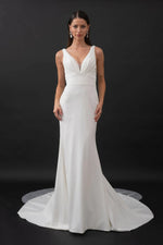Evie Young | Rae Sample Wedding Gown