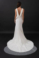 Evie Young | Rae Sample Wedding Gown