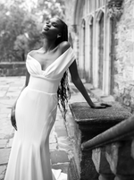 Georgia Young | Meringue Sample Wedding Gown
