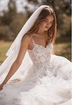 Arava Polak | Thea Sample Wedding Gown