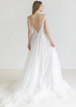 Watters | Marjaan Sample Wedding Gown