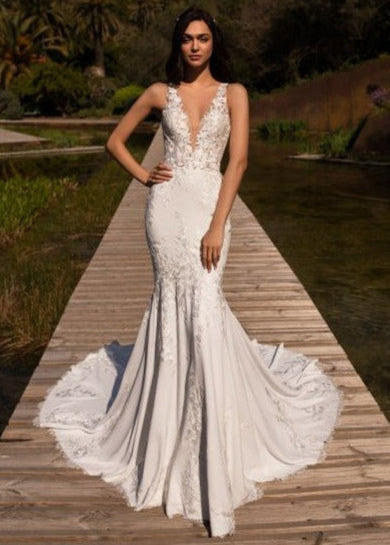Pronovias | Alcyone Sample Wedding Gown Pronovias | Alcyone Sample Wedding Gown