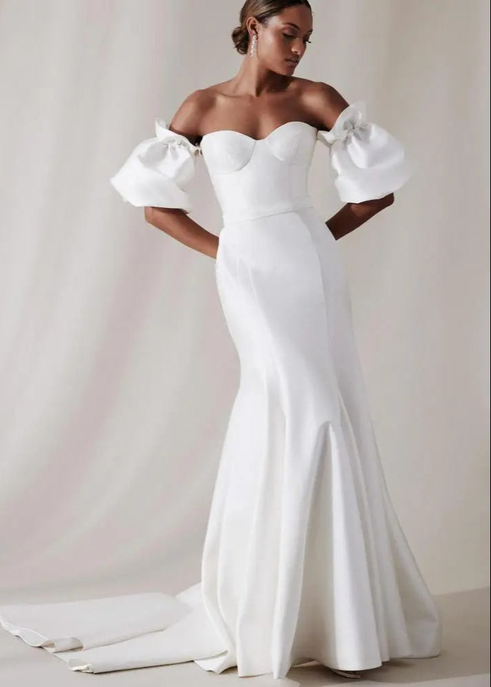 Karen Willis Holmes | Blake/Prea Sample Wedding Gown