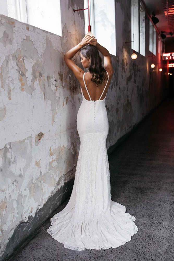 Renee Grace | Delaney Sample Wedding Gown
