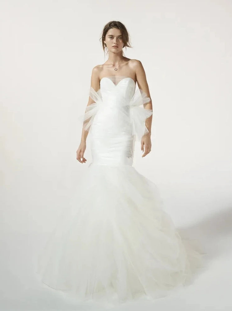 Vera Wang | Mayola Sample Wedding Gown