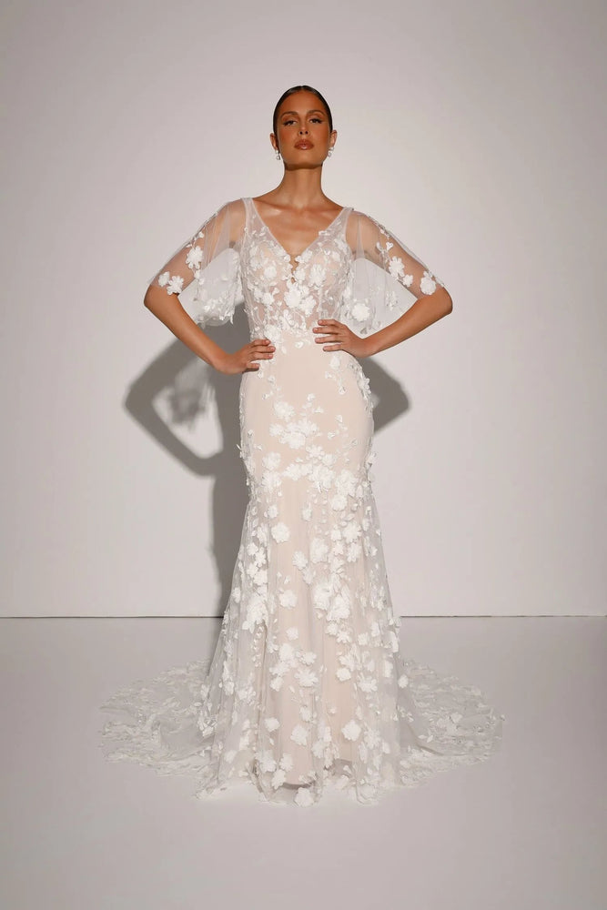 Evie Young | Mira Sample Wedding Gown