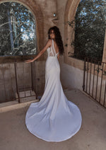 Evie Young | Roxy Sample Wedding Gown