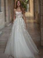 Neta Dover | Kaylee Sample Wedding Gown