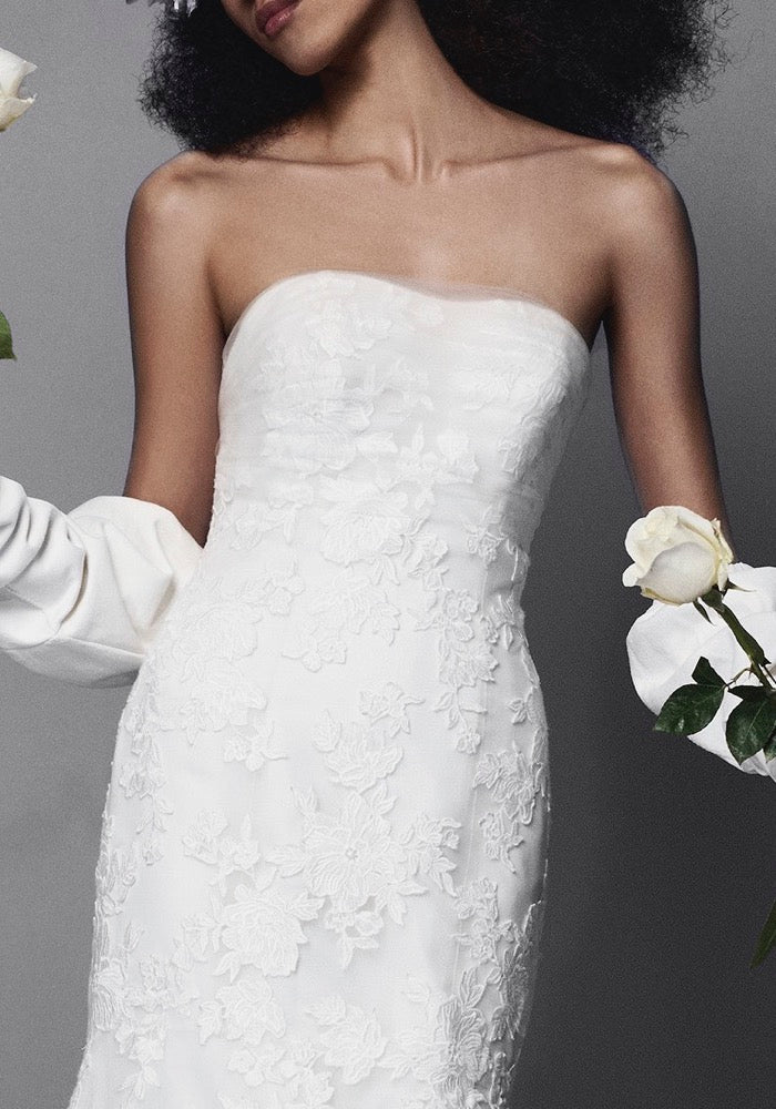 Vera Wang Bride | Ronnie Sample Wedding Gown