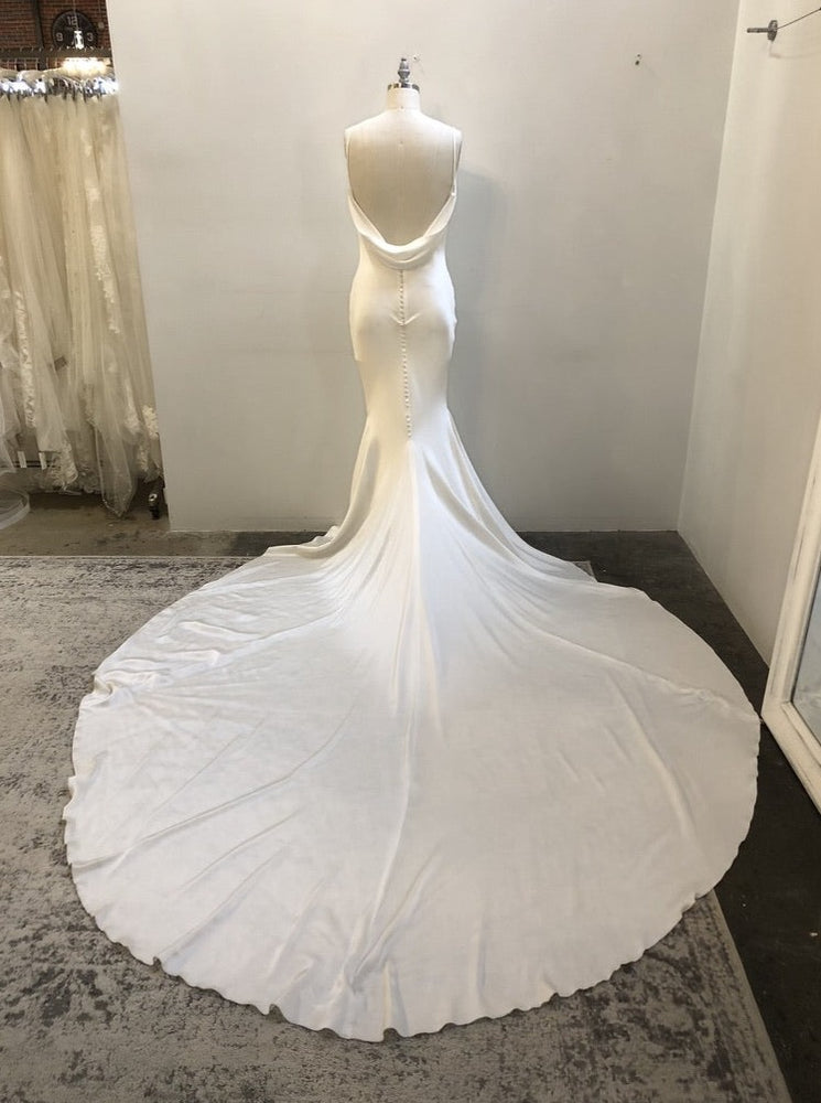 Pronovias | Ribelia Sample Wedding Gown