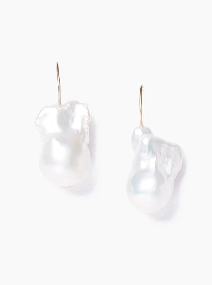 14K White Le Baroque Earrings