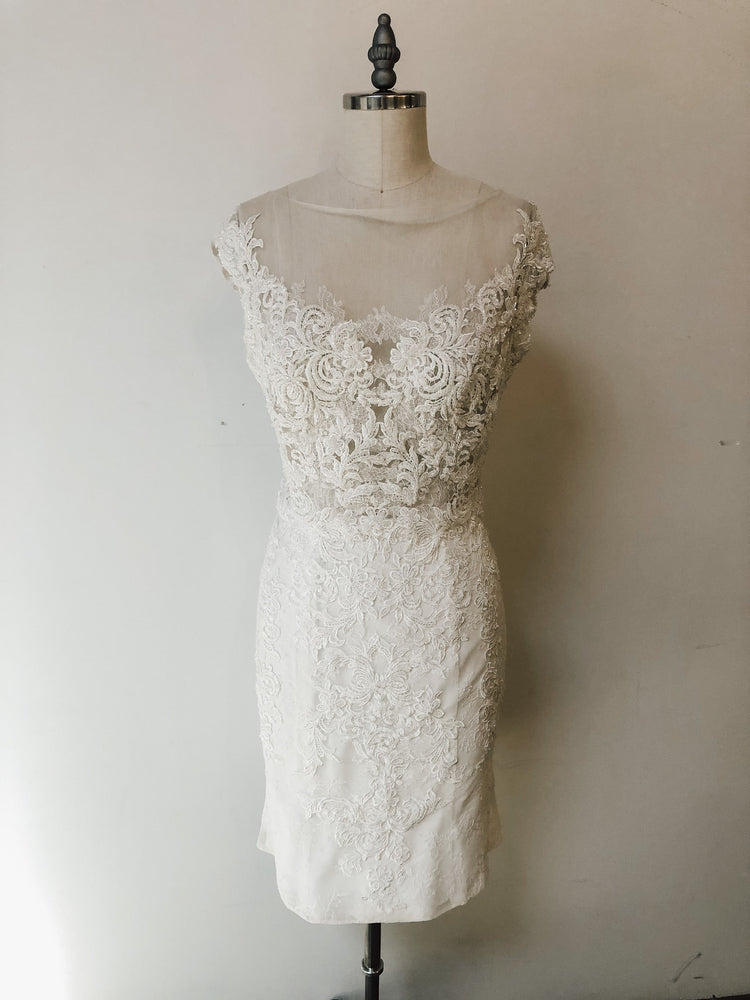 Cap sleeve lace midi dress