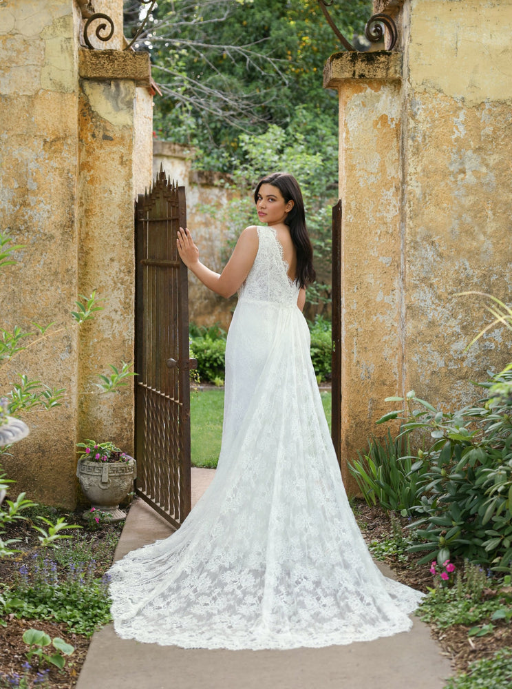 Allison Webb | Filmore Sample Wedding Gown